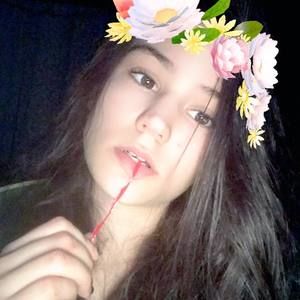 Meet your Posher, Brooke